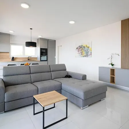 Sunset Royal Ii Apartment *
